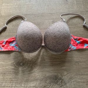 Victoria’s Secret Wear Everywhere Push Up Bra